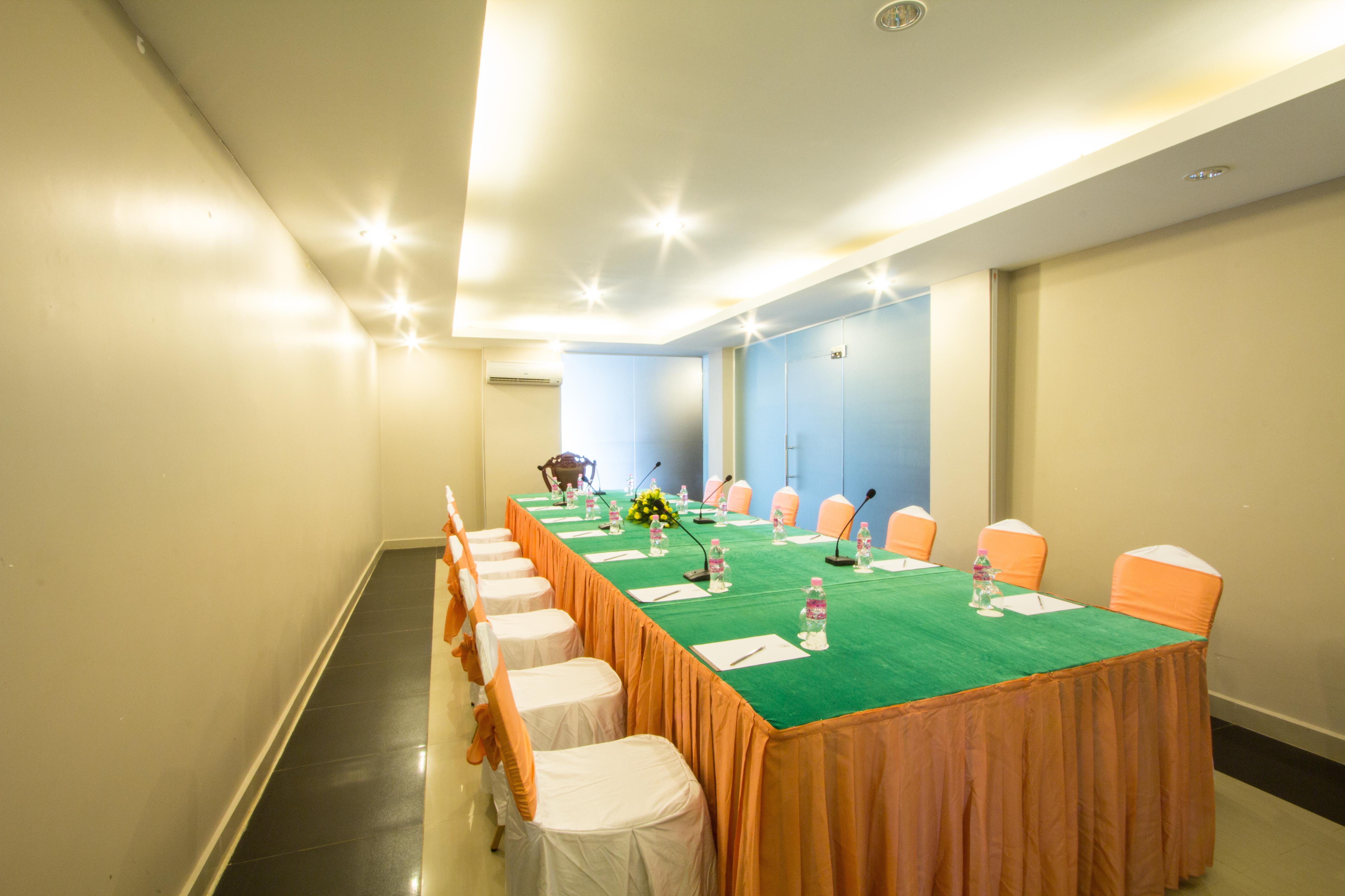 Royal Empire Hotel Siem Reap Esterno foto