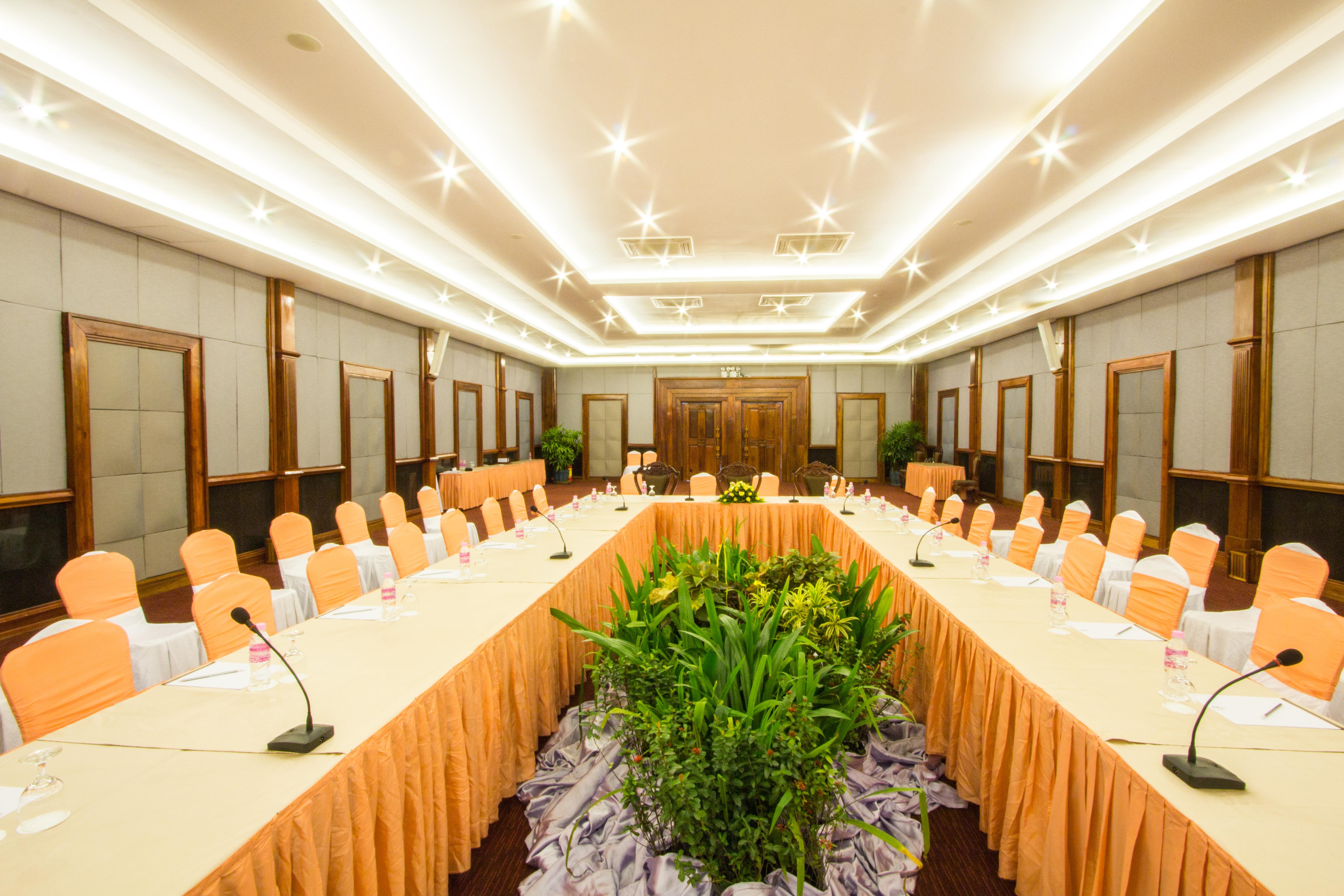 Royal Empire Hotel Siem Reap Esterno foto